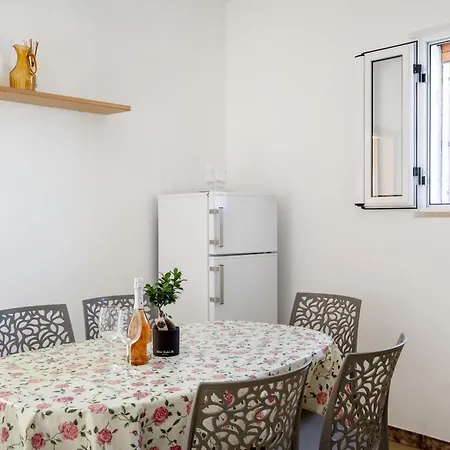 公寓 Il Porticciolo Vacanze 维拉诺瓦
